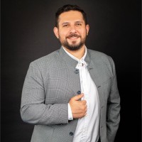 Roberto Aníbal Landaverry Escobar Email