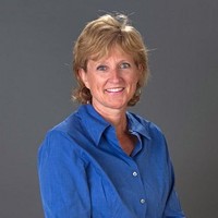 Lake Oswego Senior High School Employee Beth Taylor's profile photo