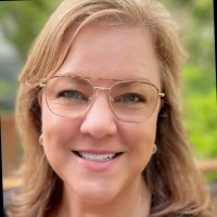 Dentologie Employee Julie O'Shea's profile photo