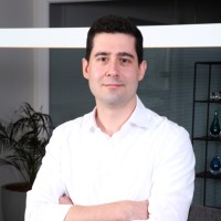 Gustavo MacIel de Camargo Email