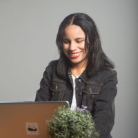 Elizabeth Lima Email