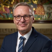 Gordon Jeynes Email
