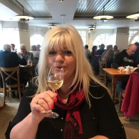 CW Surfacing Employee Susan Wenham's profile photo