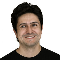 E-mail e número de telefone de Santiago García Zuluaga