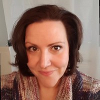 Vicki Santucci Email