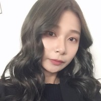 Alo Yoga Employee Hellen Li's profile photo