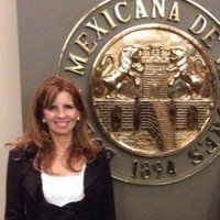 Escuela Bancaria y Comercial Employee Ivonne MacOuzet's profile photo