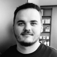 Alexander Károlyi Email