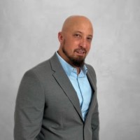 Preting Employee Kenneith Wires's profile photo