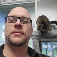 Mile Auto Employee Derek Moon's profile photo