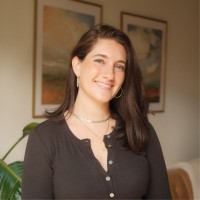 Isabelle King Email & Phone Number
