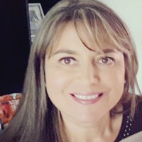 Jacqueline Riaño González Email