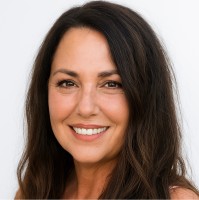 Lisa Reynolds Email & Phone Number