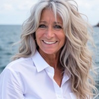 The Vernon Company Employee Lori Umthun's profile photo