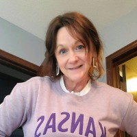 Lea Aunins Email & Phone Number