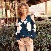 Amazon Employee Julia Philips's profile photo