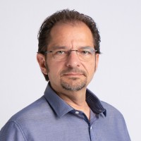 Hansjörg Amstad Email