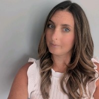 KnowledgeBrief Employee Rachel T's profile photo
