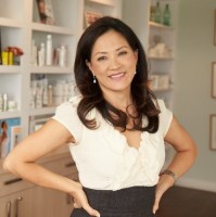 E-mail e número de telefone de Marie Jhin