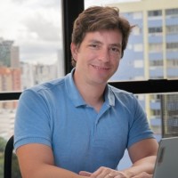 Paulo Jelihovschi Email