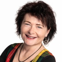 Marie Osterbauer-Hofer Email