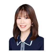 Chrissy Lee Email