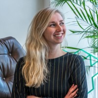 Marloes Oomen-White Email