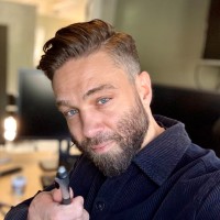 Carl Persson Email