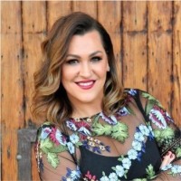 Executive Travel Management Employee Dara Karlusic's profile photo