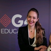 Ana Paula Camargo Email