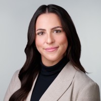 Julia Silva Email & Phone Number