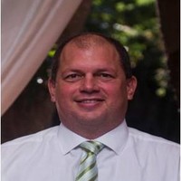 Danie Roux Email