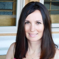 Robyn Mowatt Email