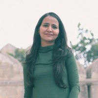 Deepika Suthar Email