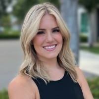 Five & Done Employee Nicole Lascurain's profile photo