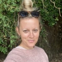 Kate Tegelaars Email