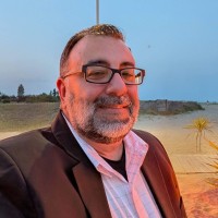 AI Crew Solutions Employee Robert Carbonell's profile photo
