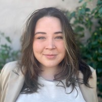 Abigail Vaz Email & Phone Number