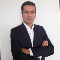 Roberto Cadena Email