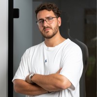 Max Weiß Email