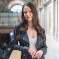 Amanda Robson Email & Phone Number