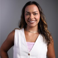 Loovi Employee Raissa Rodrigues's profile photo
