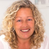 Lydia Föhles-Blum Email
