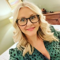 Vikki Green Email