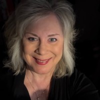 Dataquest Employee Kendra Snyder's profile photo