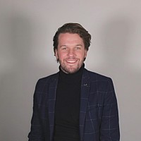 Timo Kroeze Email