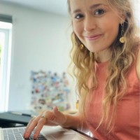 Alexandra Collige Email