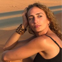 Veronica Kusnesov Email