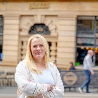 Kirsty Laing Email