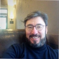 Hakan Ünal Email